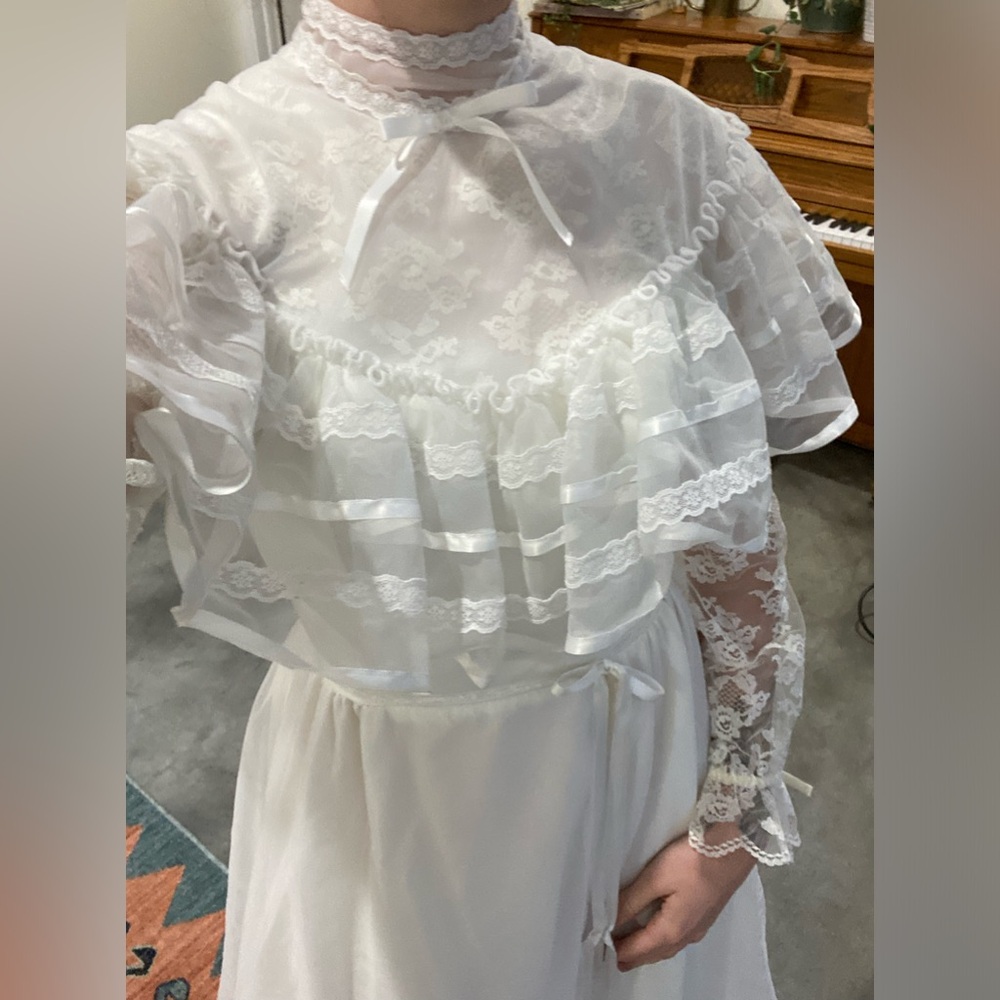 Vintage Dance-Allure wedding dress